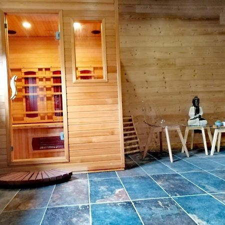Hotel L'Oustalet Font-Romeu-Odeillo-Via ภายนอก รูปภาพ