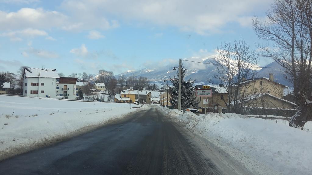 Hotel L'Oustalet Font-Romeu-Odeillo-Via ภายนอก รูปภาพ